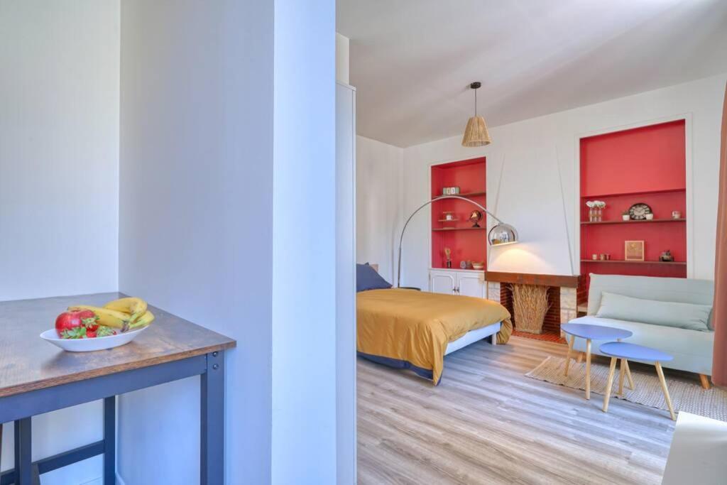 Studio Charmant Au Coeur Du Vieux Corbeil كورباي إيسون المظهر الخارجي الصورة
