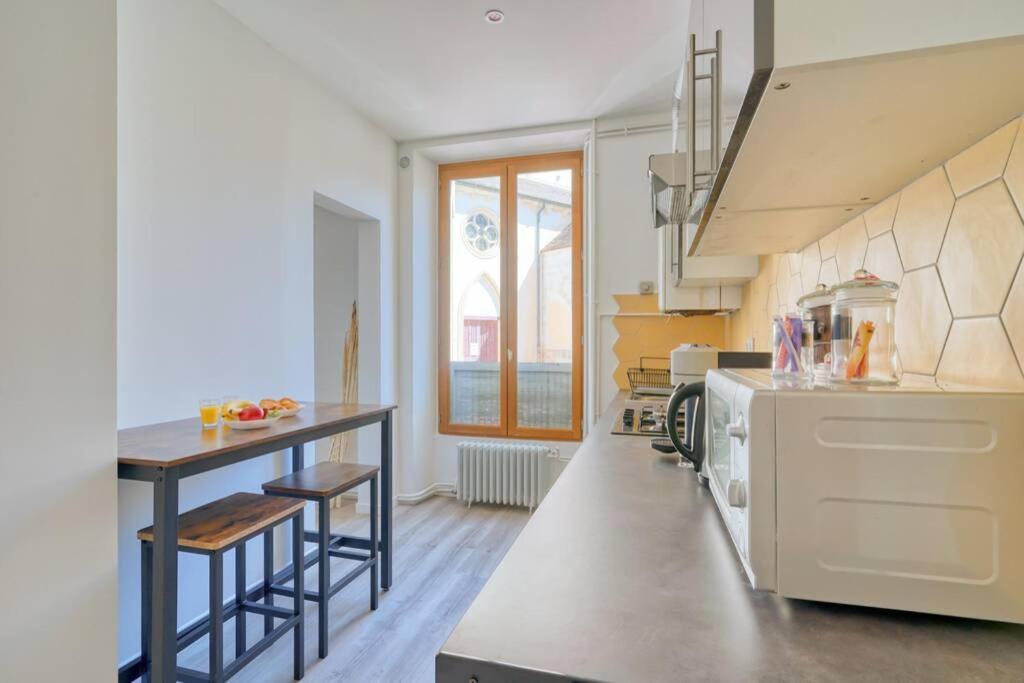 Studio Charmant Au Coeur Du Vieux Corbeil كورباي إيسون المظهر الخارجي الصورة