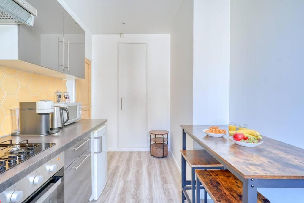 Studio Charmant Au Coeur Du Vieux Corbeil كورباي إيسون المظهر الخارجي الصورة